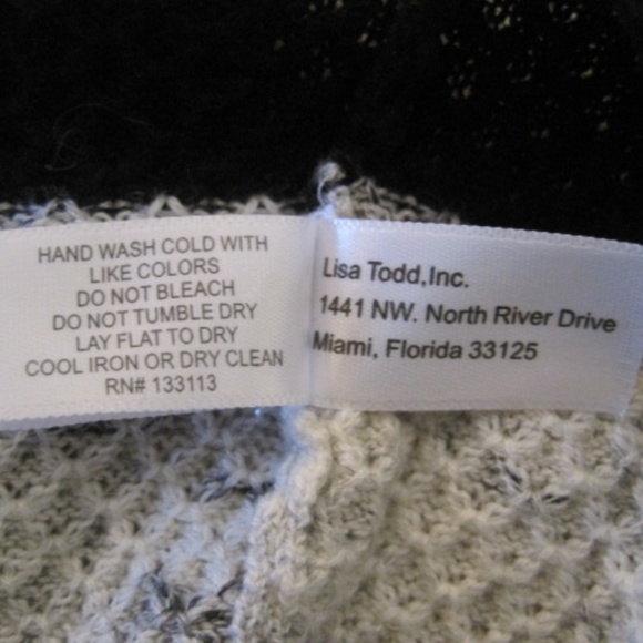 Lisa Todd In A Twist Sweater - Picture 8 of 10